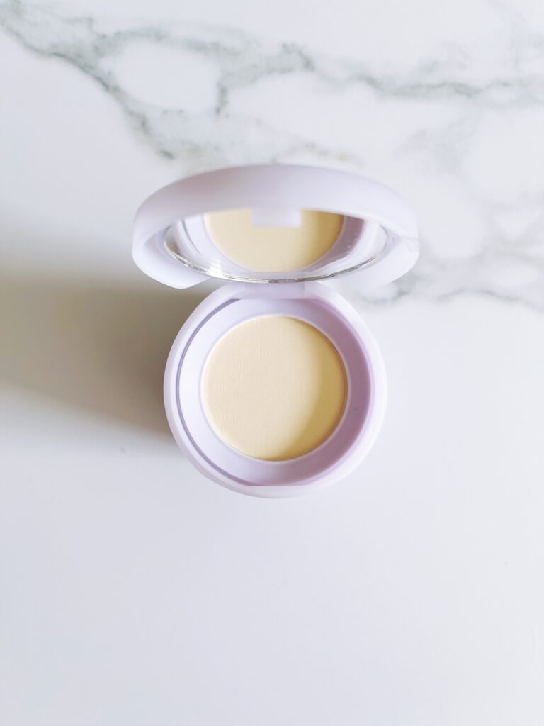 Subtl Beauty Built-in Mirror & Pressed Powder