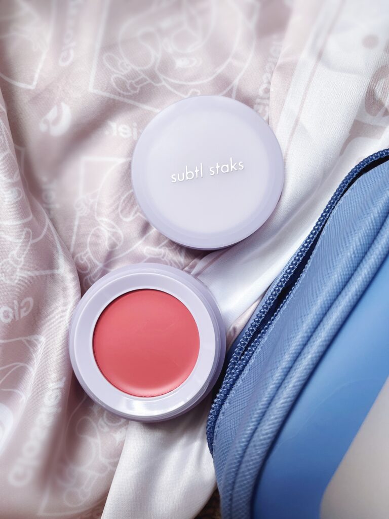 Subtl Beauty Lip & Cheek in Mauve in the Maldives